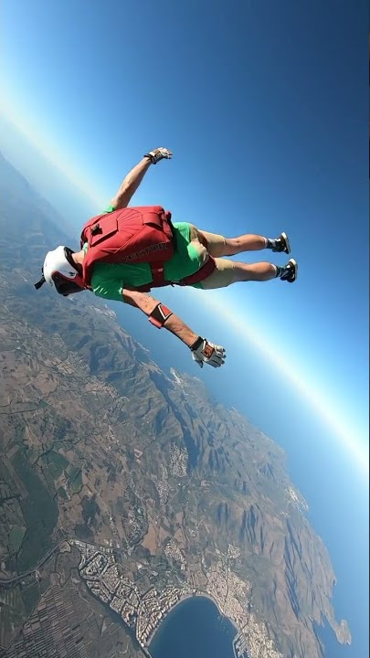 Parachute jump/Lompatan parasut