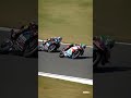 Alex Lowes overtakes for the lead at Donington Park ✊ | 2025 #UKWorldSBK 🇬🇧