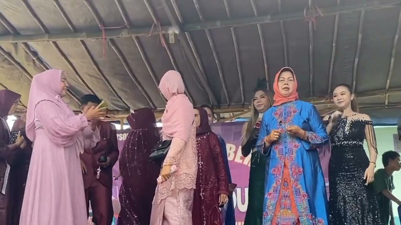 AISHITERU 2 vokal,Sarmila sari & Maida.                          Bersama RIJAL SOUND.  