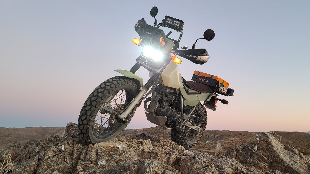 Sunset Ride in the Desert on a Yamaha TW200 - YouTube
