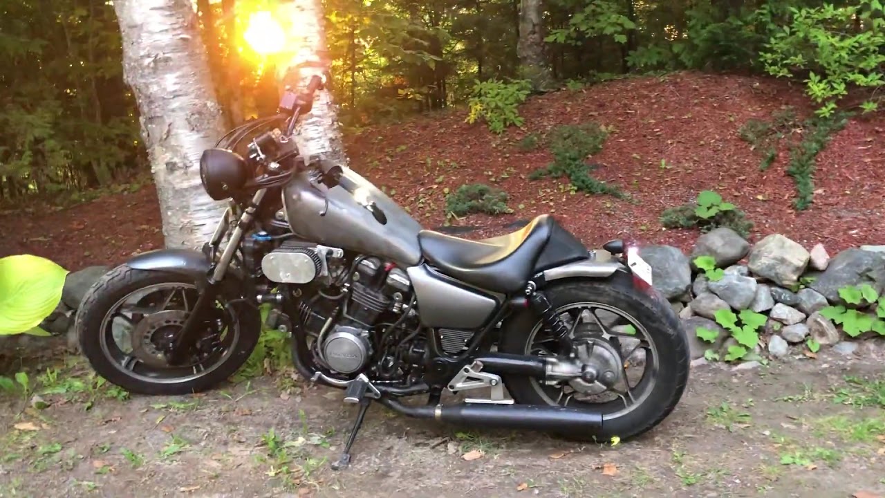 1982 Honda V45 Magna VF750c custom project. 