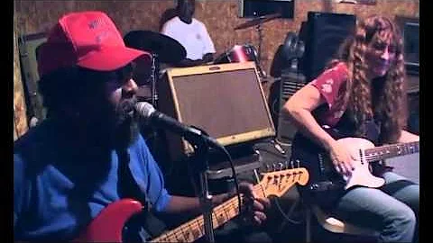 Willie King at Bettie's Place