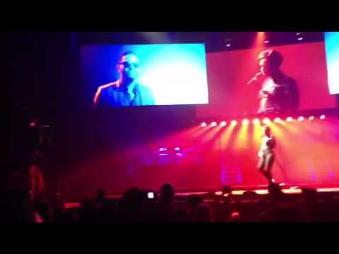 Alicia Keys ft Maxwell Fire We Make Live Greensboro NC 3/30