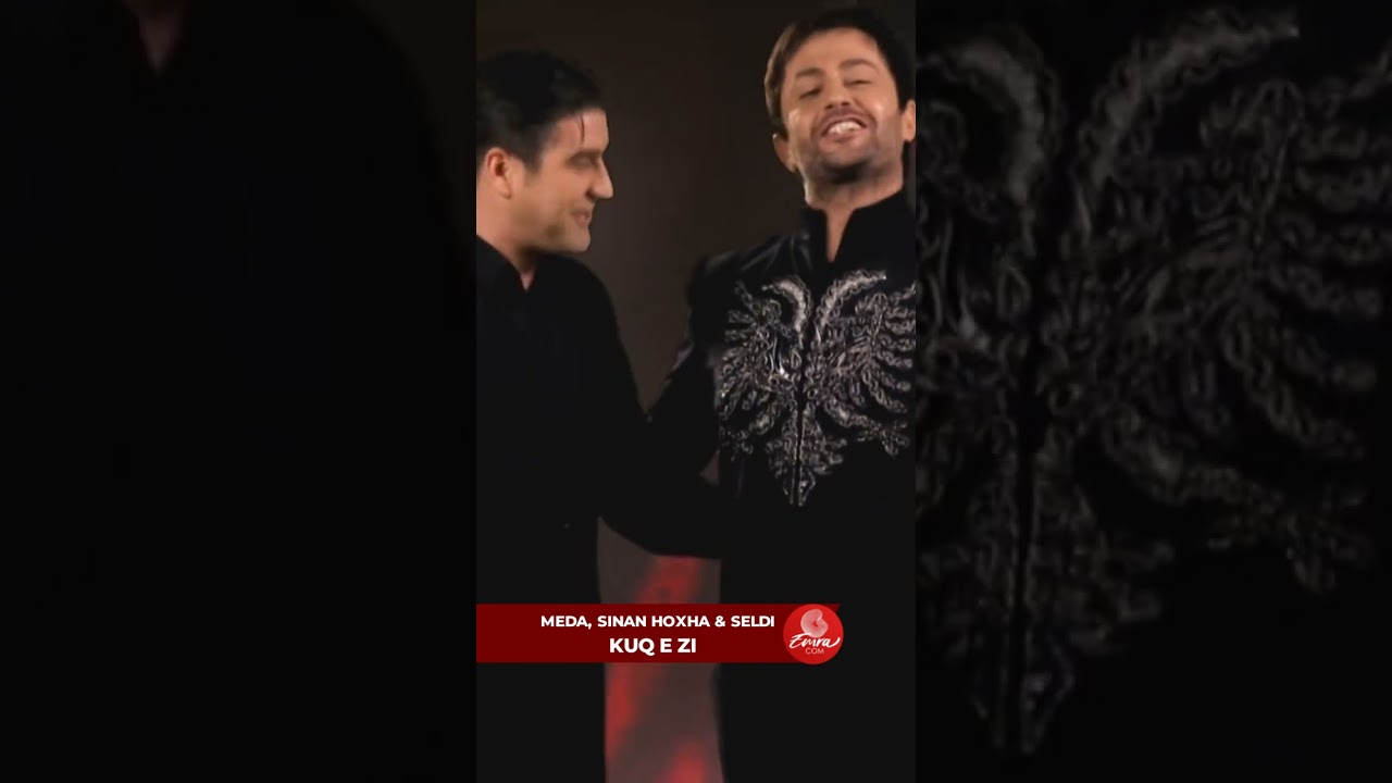 Hey, Hey, kuq e zi, o krejt Shqipëria, këtu, këtu është Kosova,e Çamëria.