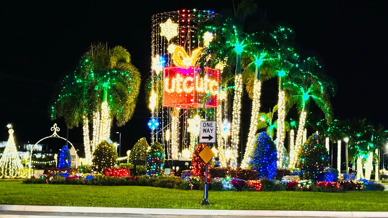 Christmas Lights At The University Town Center Sarasota Florida christmas-lights-at-the-university-town-center-sarasota-florida
