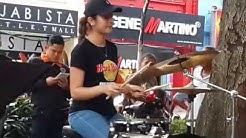 Patah Ranting Di Cemin Usia -sentuhan buskers cover iklim,memang mantap - Durasi: 3:42. Patah Ranting Di Cemin Usia -sentuhan buskers cover iklim,memang mantap - Durasi: 3:42.