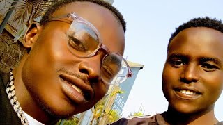 I LIVE MY LIFE  _  REGGAE (VISUALIZER) BY DERRICK MSANII - OFFICIAL