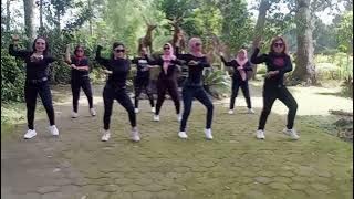 BUIH JADI PERMADANI - Senam Kreasi Dangdut Koplo  (Yeni Inka) Choreo by. Tantri