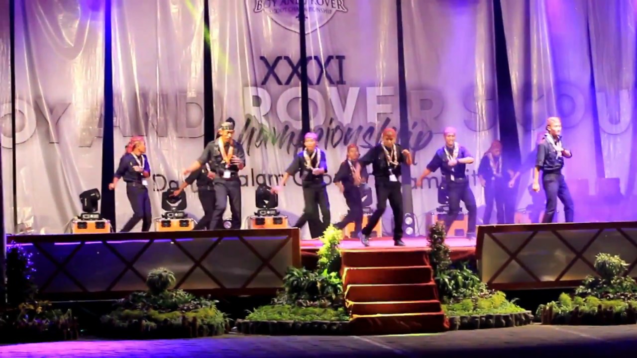 Pentas seni KOPASTA NGATABARU pada malam unggun gembira di Lp3 ke-31 2019 di Pondok Modern Gontor