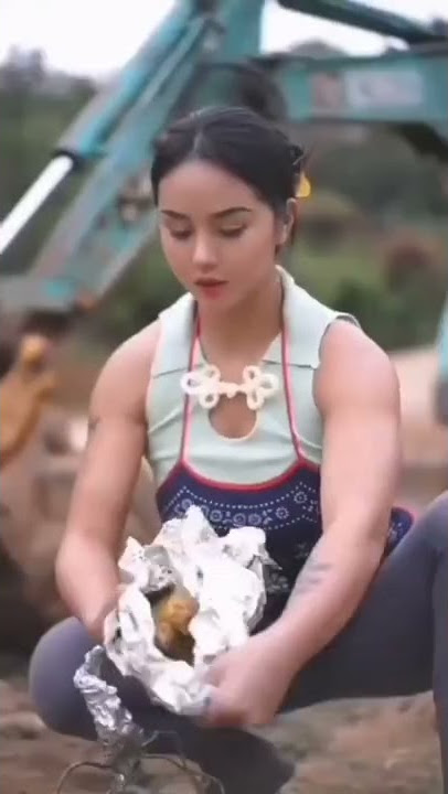 beautiful cooking girl