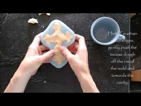 How To Use Artesão Silicone Cookie Molds