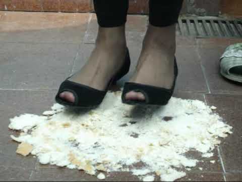 Satisfying Texture Crushing Bread ASMR Peep Toe Flats 18