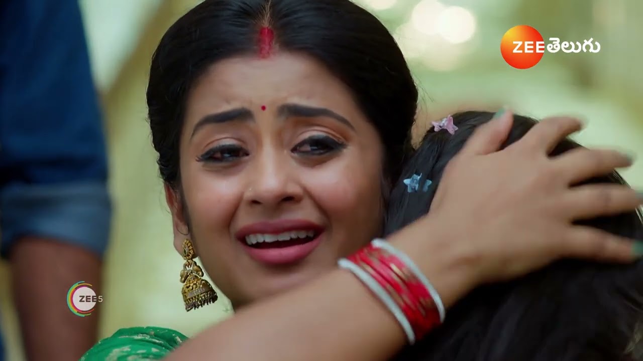 chiranjeevi Lakshmi Sowbhagyavati | లక్కీ తన కూతురని తెలిసి  లక్ష్మి ఆనందం!