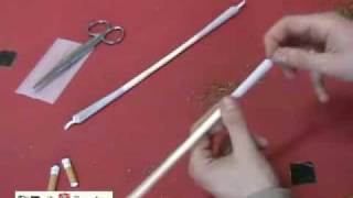 DailySmoker - How to roll a joint - Holy Cross