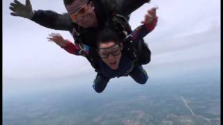 Amski's Skydiving video at SKYDIVEMILWAUKEE.com
