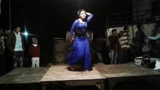 Hothlali se roti bor ke/ superb hot dance