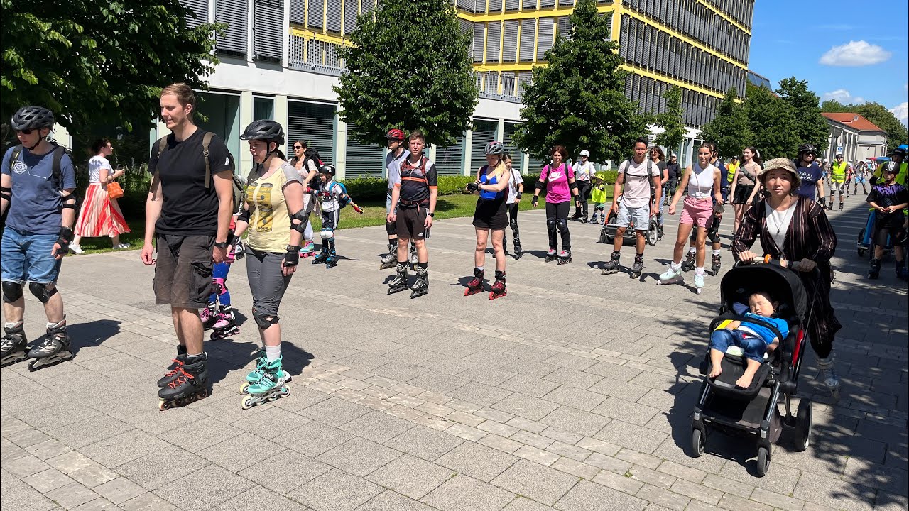 Decathlon Family BladeNight am Pfingstmontag 2022 in München