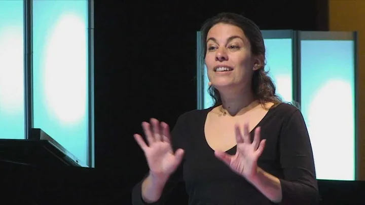 Drawing in class: Rachel Smith at TEDxUFM