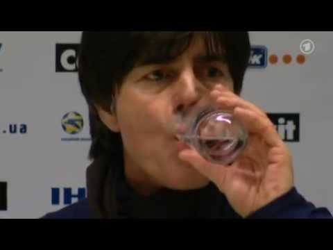 Interviews mit Joachim LÃ¶w, Ron-Robert Zieler, Dennis Aogo, Holger Badstuber, Mats Hummels, Thomas MÃ¼ller. Ukraine v Deutschland, Sportschau, 11.11.11