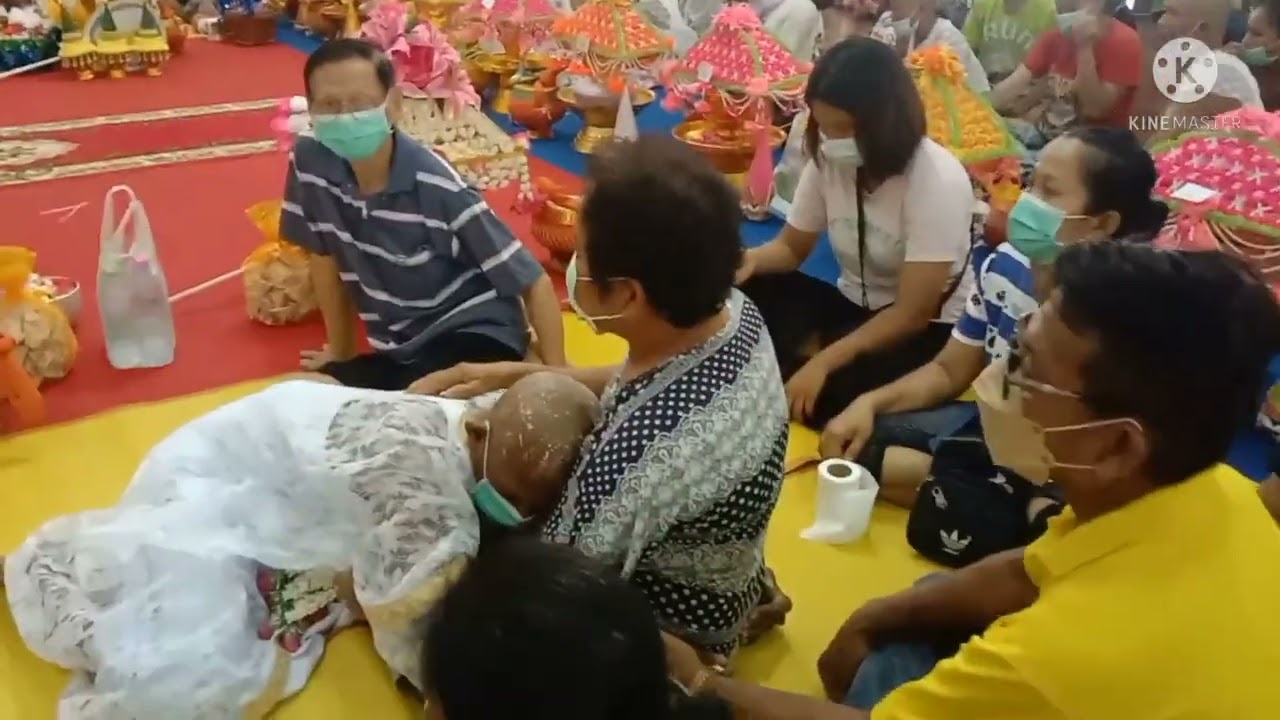 งานประจำปีเพ็ญเดือน4 วัดกงไกรลาศ สุโขทัย บวชนาค19องค์