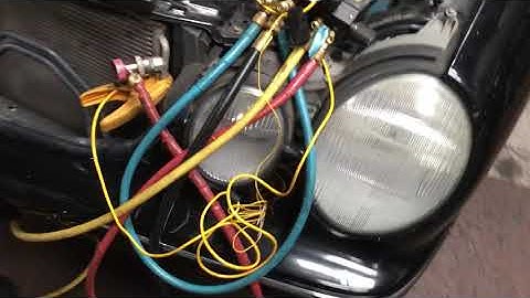 Variable￼￼ displacement compressor￼ Fools and confuses old school technician. (Another shop closing)