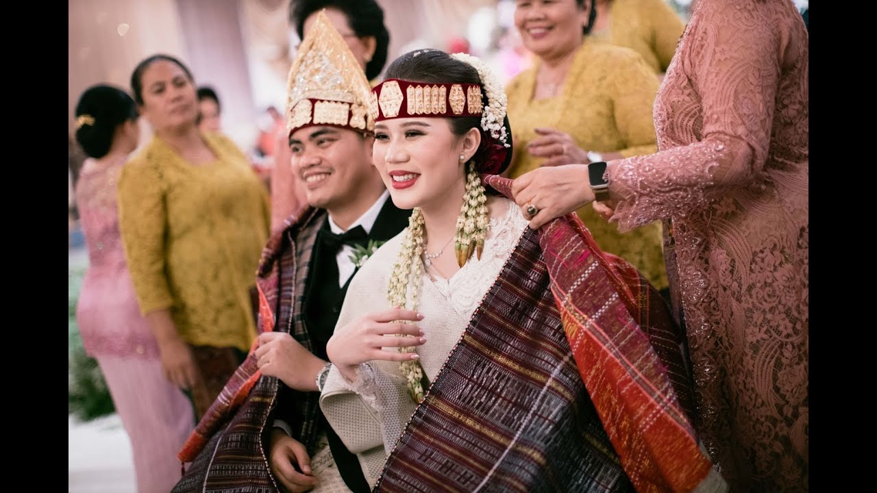 Pesta Adat Alel Rumahorbo & Fiona Sinaga Part 3