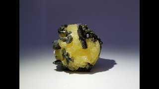 Stilbite with Epidote Fine Mineral Specimen from Diamonkara, Mali