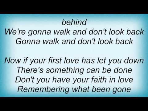 17821 Peter Tosh - Don't Look Back Lyrics