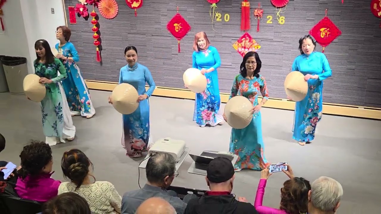 Múa Lối Về Xóm Nhỏ 