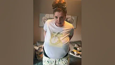 Mooslover review in black and M