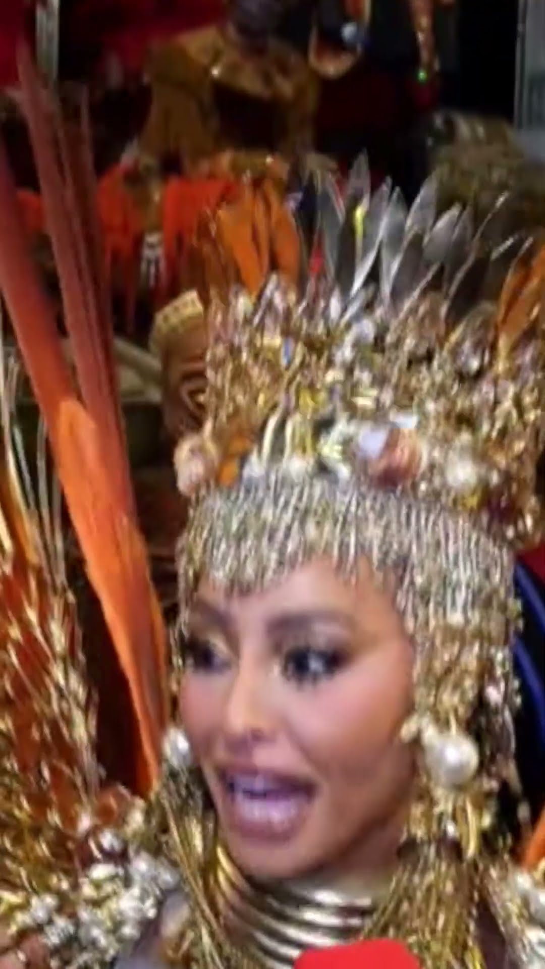 Sabrina Sato conta que Zoe pede para acompanhá-la no carnaval: “Tem que esperar ela crescer mais!”