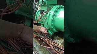 Changed oil of Hitachi Srm Screw Compressor