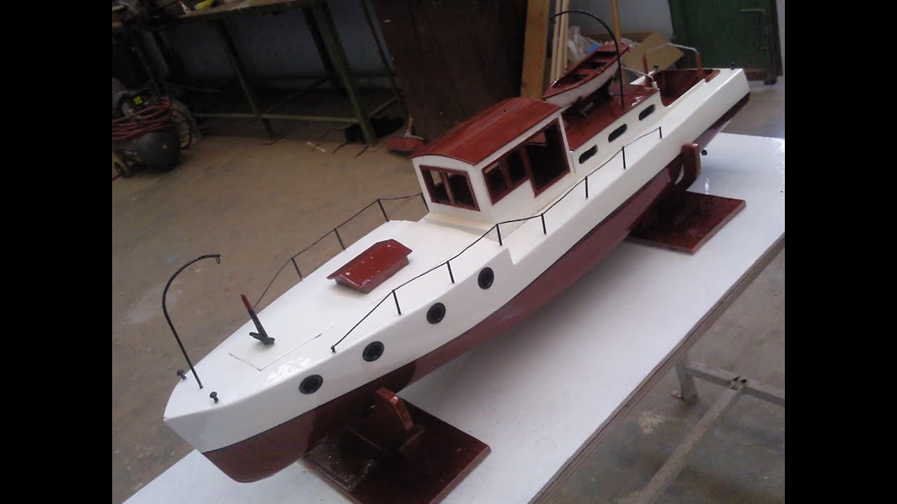 comment réaliser une maquette bateau en bois / wooden boat 