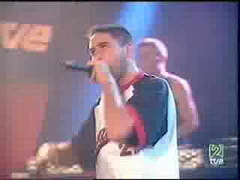 Nach ft. Madnass & Dash - En el punto de mira (Radio 3) bekijken op YouTube