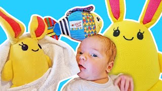 Mommy for Lucky: NEW EPISODE! Bath time with baby! Lucky's evening routine with toys. Video for kids
