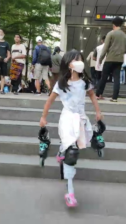 Anak Citayam Mau Lewat pake Sepatu Roda 3 Wheels Inline Skate - Terowongan Kendal 【AIRADE】 #shorts