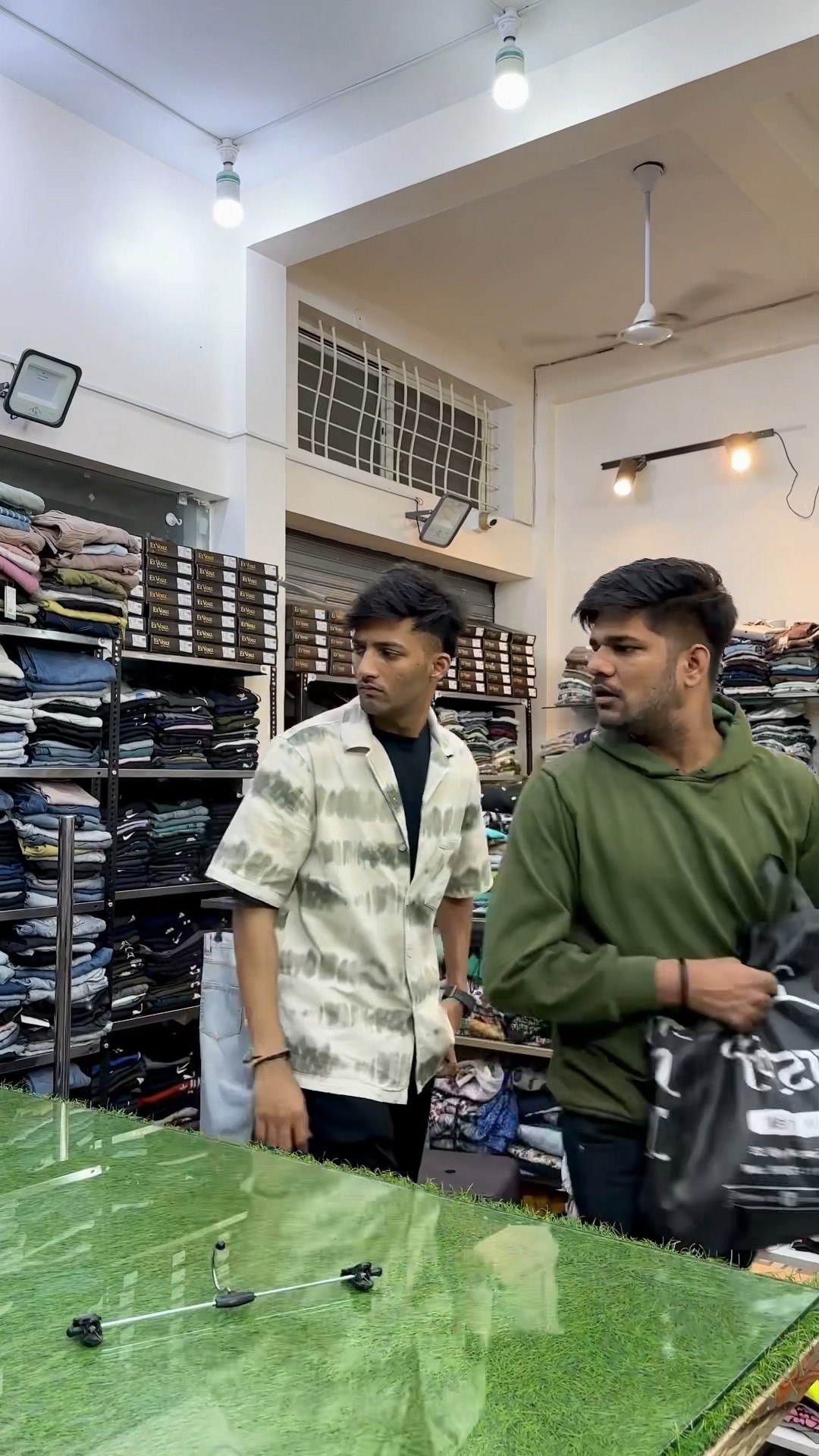 Okat ki baat krrhi thi ? #bobbyprankster #bewafa
