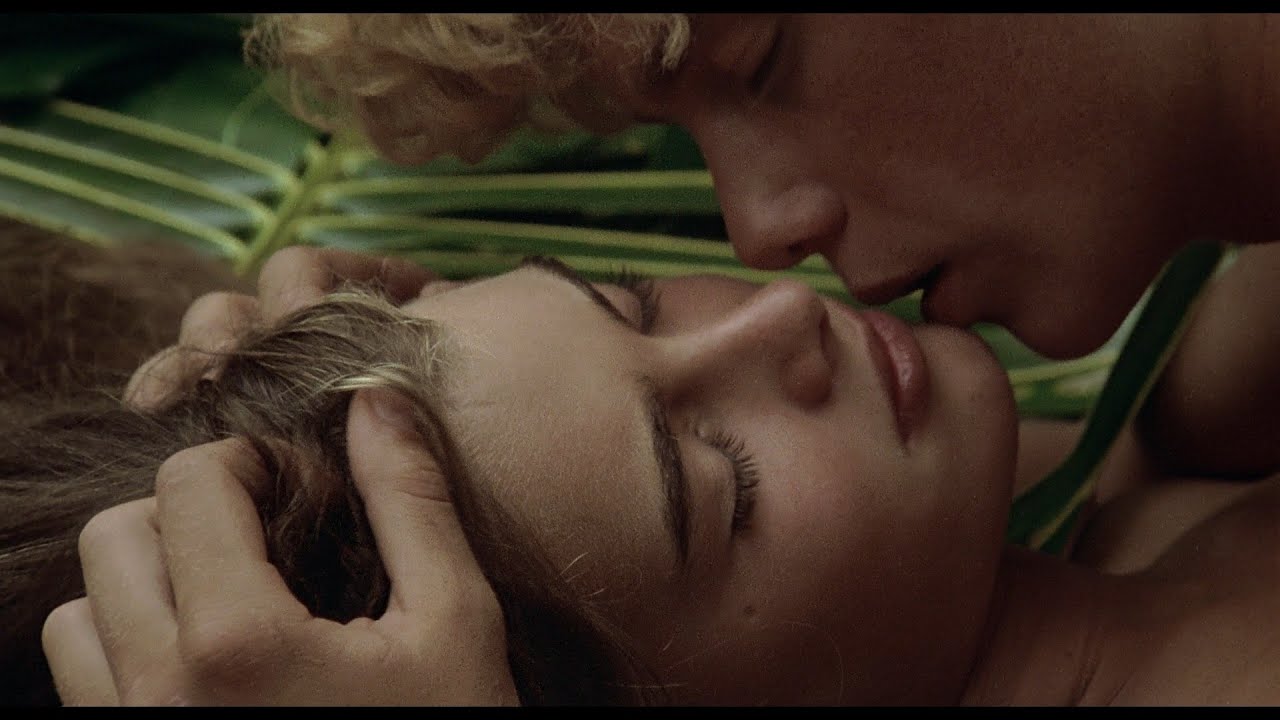 The Blue Lagoon 1980   8   Passion of love