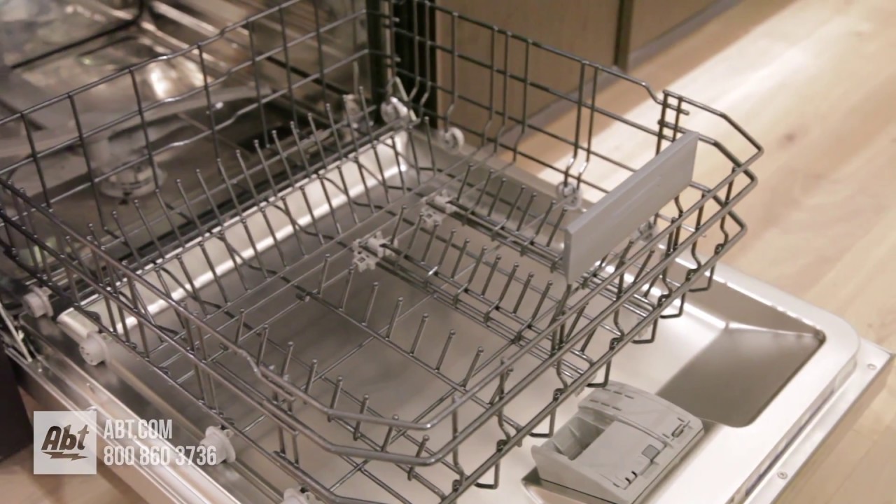 Thermador Dishwasher - DWHD650WFP - YouTube