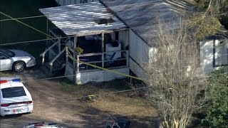 Raw video: Scene where man stabbed four family members in Porter
