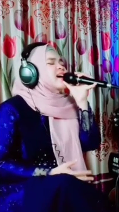 Qosihdah Al Husna Ndis - Usia Makin Berkurang Dosa Makin Bertambah