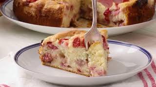 How to Make Strawberry Coffee Cake