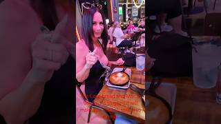 Corn bread, Mac and Ole Red in Las Vegas #lasvegas #vegasfoodies #vegasdining #foodie