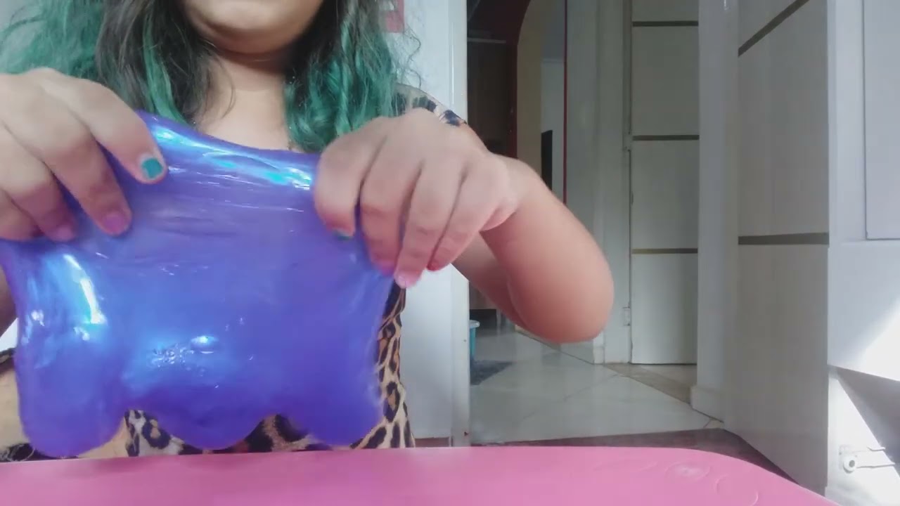 abri um slime metalizado