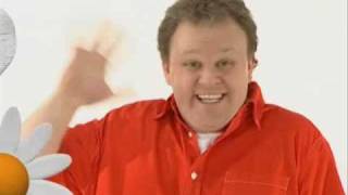 Justin Fletcher (Mr Tumble) in &#39;bee bright&#39;