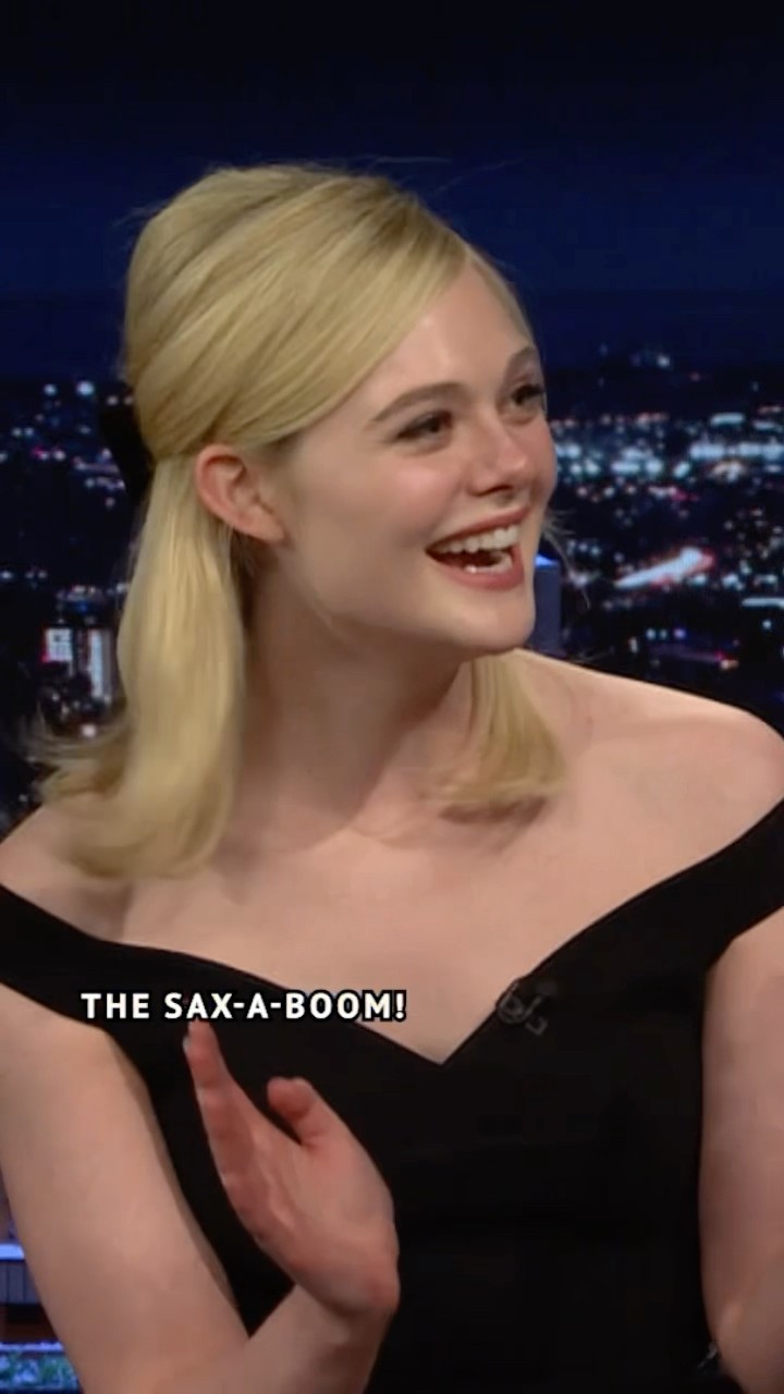 Meeting #JackBlack made #ElleFanning’s life ? #FallonTonight