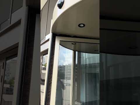 Portas giratórias RevoLine no Edifício Paço de Rei, Gaia