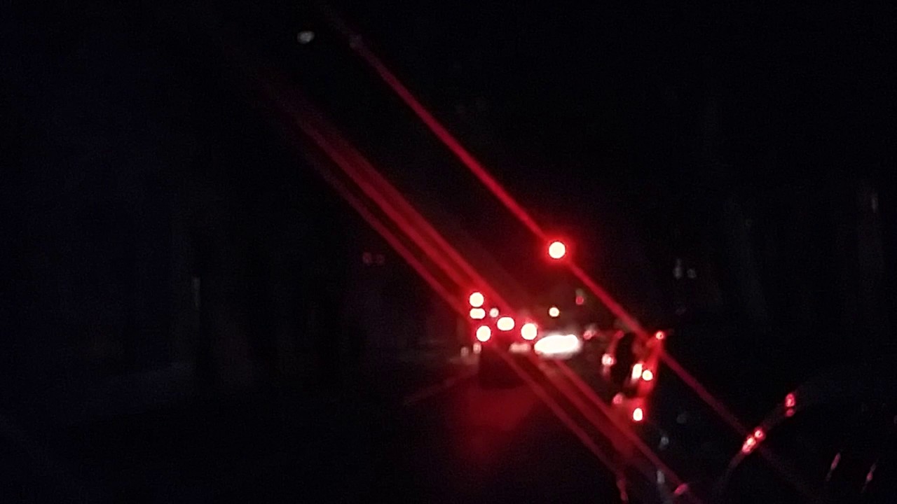 Canal JDB. Barrio de San Cristobal varias manzanas sin luz de la vía pública. tampa