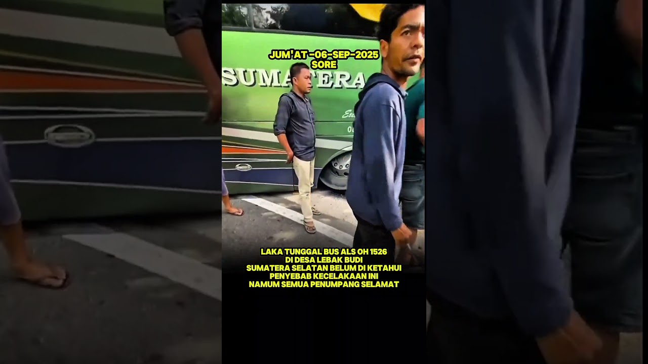 Roda depan bus ALS patah di daerah Palembang 
