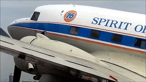 Douglas DC-3 Union 76 Oil Company (Unocal) "Spirit...